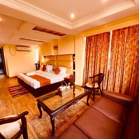 The Reo Luxury Hotel - Haridwar Exterior photo